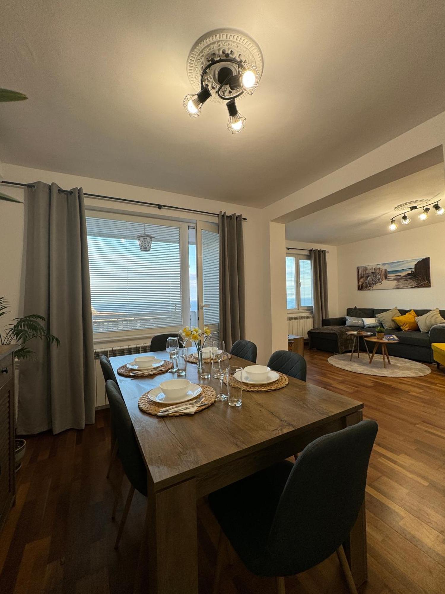Kakavanen'S Sea View Apartment Балчик Екстер'єр фото
