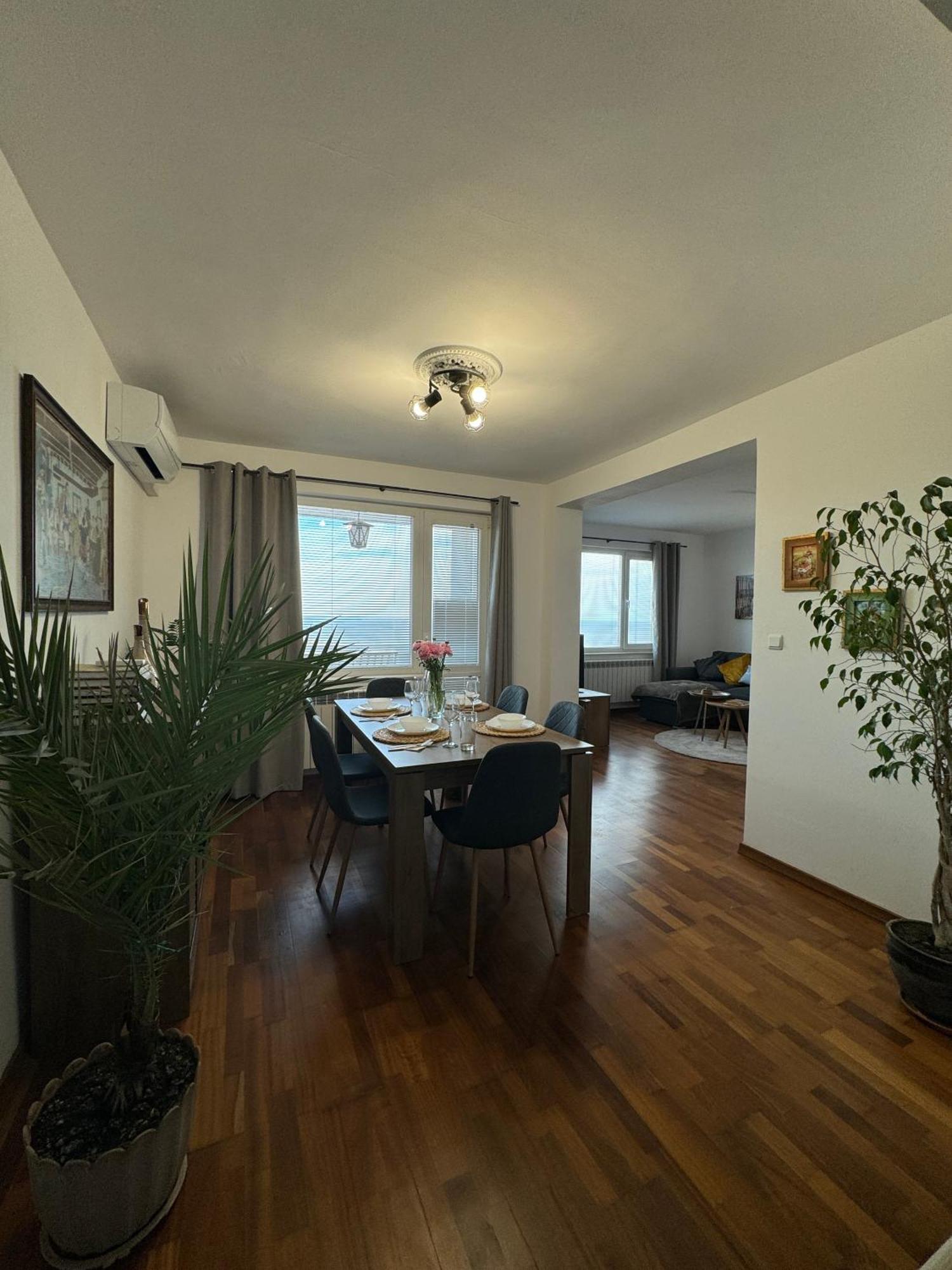 Kakavanen'S Sea View Apartment Балчик Екстер'єр фото
